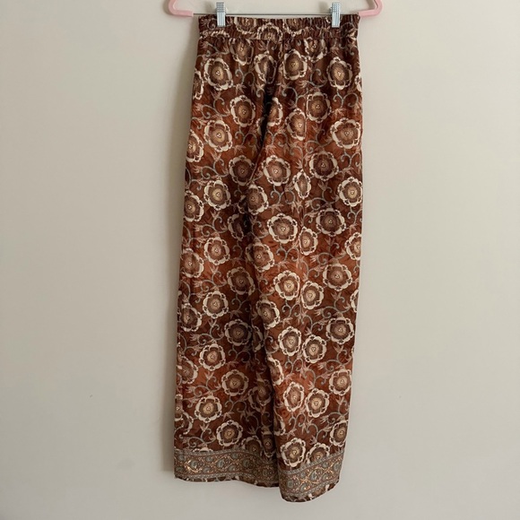 Chelsea & Theodore Wide Leg Brown Floral Pants Size S - Picture 4 of 10